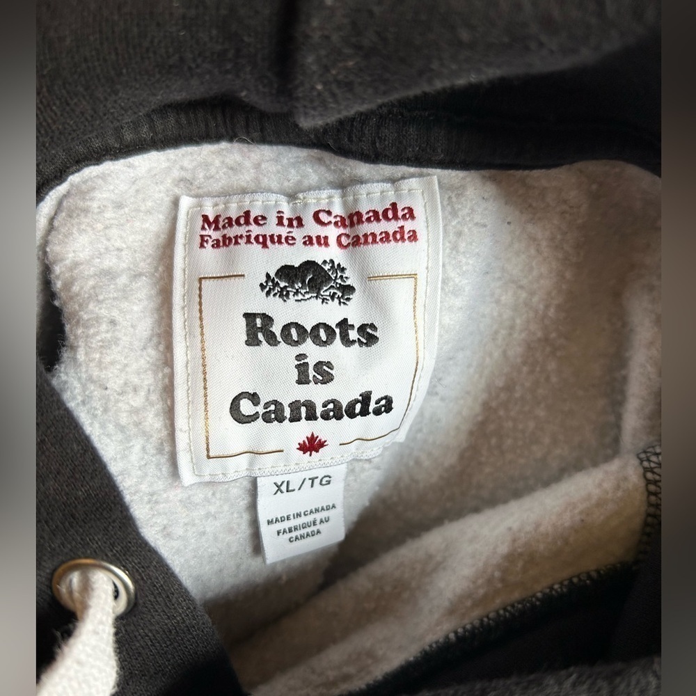 XL - Roots Canada Collection Hoodie - Picture 3 of 6